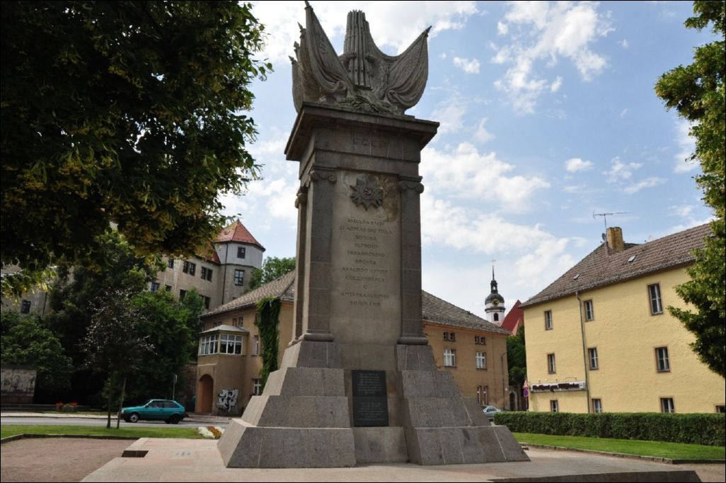 <i><b>Torgau</b></i>